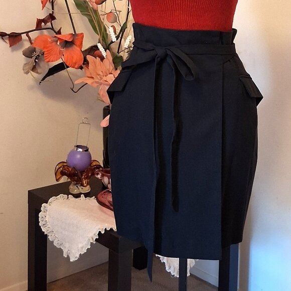 NWOT SNOB Chic Lined Black Wrap Short Skirt with Two Side Pockets - Picture 1 of 11